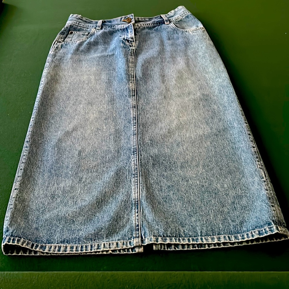Christopher & Banks denim washed skirt